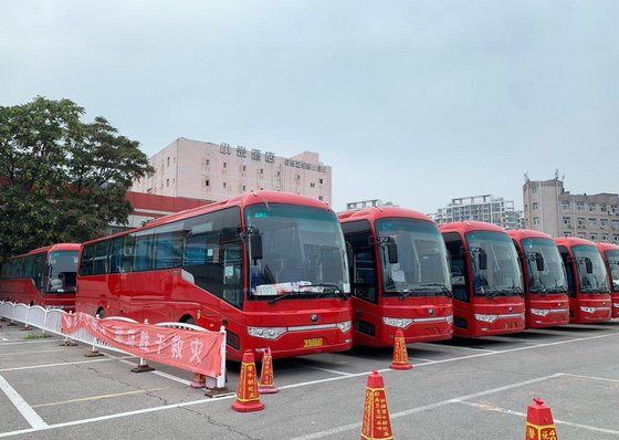 중국 브랜드는 유통 버스 코치 ZK6122 WP10을 사용했습니다. 디젤 엔진 2015-2019 2+2layout 51 자리