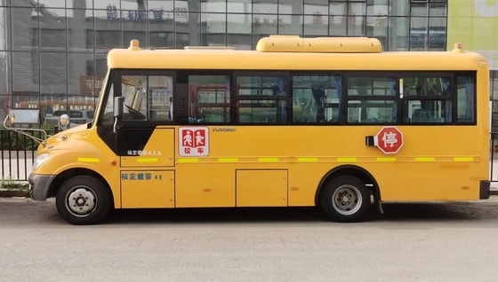 구매 사용된 학교 버스 41은 7 미터 회전 윈도 2번째 유통 버스 ZK6729D를 위치시킵니다