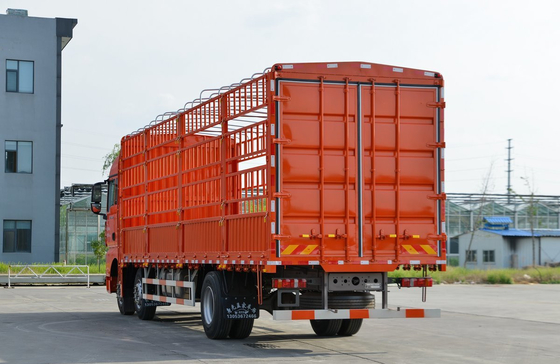 중고용 호우 화물 트럭 시트랙 G7 모델 6*2 트럭 잎 스프링 8.6m 긴 상자