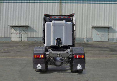 Sinotruck HOWO는 국제적인 트럭, 4x2 디젤 엔진을 가진 반 사용한 트레일러를 사용했습니다