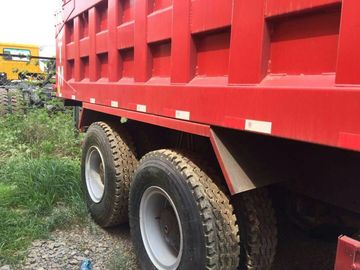 30 톤 탑재량 수용량 사용된 덤프 트럭, HOWO 상표에 의하여 사용되는 팁 주는 사람 트럭