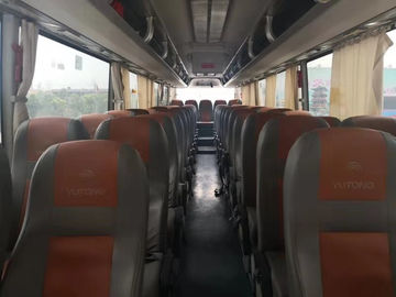 ZK6120 모델은 여객 수송을 위한 Yutong 버스 53 좌석을 사용했습니다