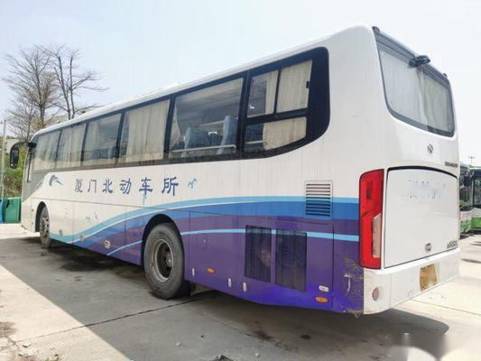 XMQ6119는 손 구동 에어백 샤시를 남겨둔 킹롱 버스 56 자리 2+3 설계 사용된 투어 버스 후미 엔진 양여닫이를 사용했습니다