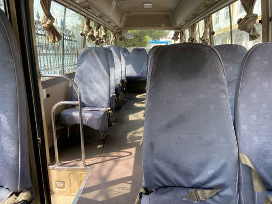 사용된 토요타 밑받침 미니 버스는 2011년 만에 23곳 자리와 디젤 엔진 매뉴얼 조종 도어 버스 사용된 고급 버스를 사용했습니다