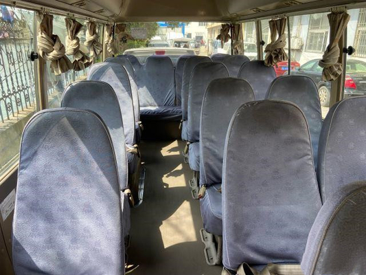 사용된 토요타 밑받침 미니 버스는 2011년 만에 23곳 자리와 디젤 엔진 매뉴얼 조종 도어 버스 사용된 고급 버스를 사용했습니다