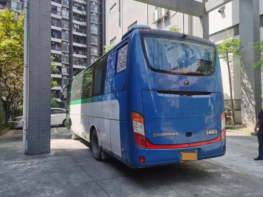 39곳 자리는 교통을 위한 디젤 엔진을 조종하는 유통 버스 ZK6888 코치 RHD를 사용했습니다