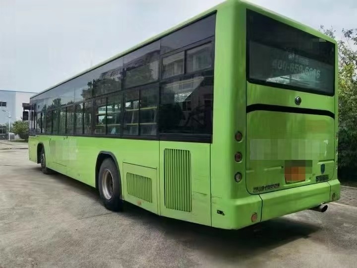 Zk6128 시는 유통 버스 우측 손 구동 대형 버스 60 자리 디젤 엔진 관광을 사용했습니다