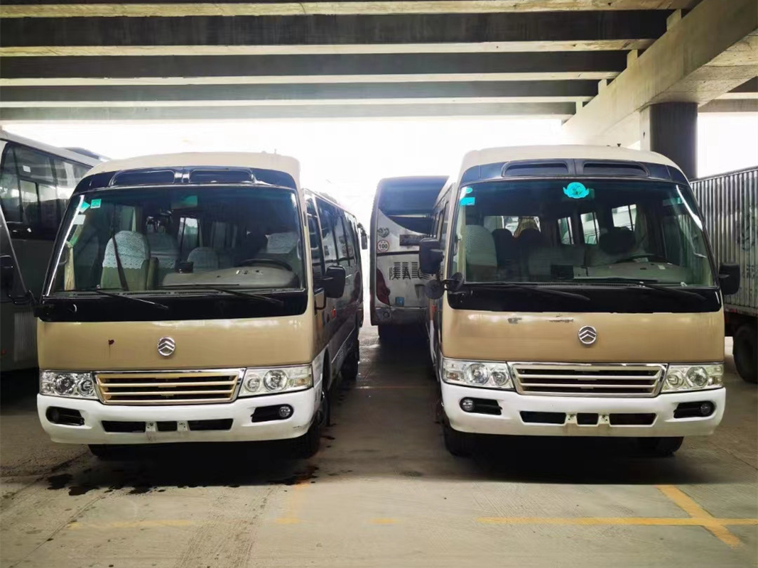 22 자리 황금용은 밑받침 버스 작은 코치 유차이 90 kw 2015-2017 디젤 엔진을 이용했습니다