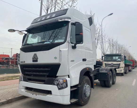 아주 튼튼한 10 Wheeler HOWO A7 트랙터 시노트루크 6x4 420 에이치피 트랙터 트럭 머리