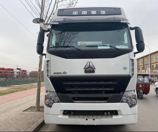 아주 튼튼한 10 Wheeler HOWO A7 트랙터 시노트루크 6x4 420 에이치피 트랙터 트럭 머리