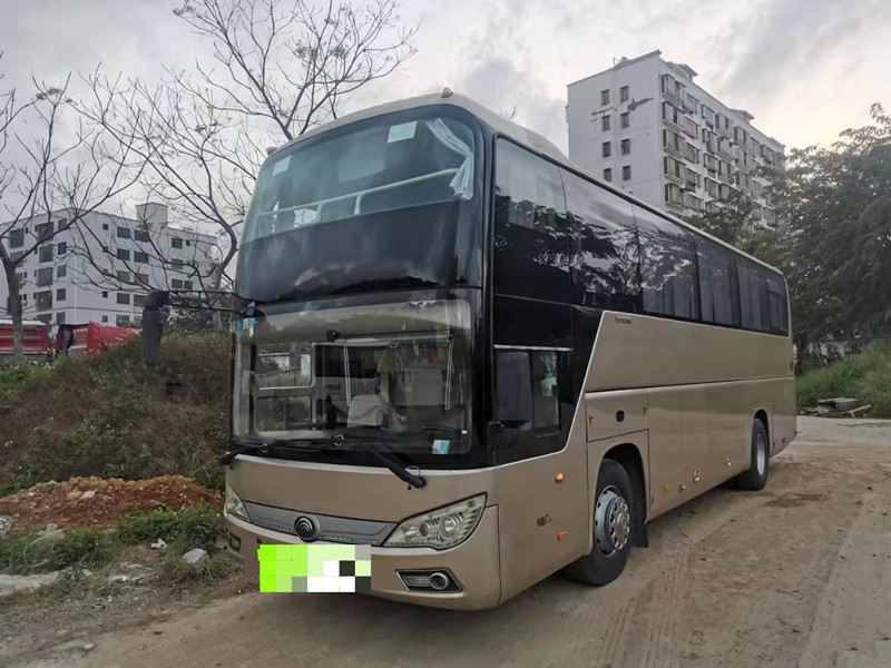 2013년 47 자리 Zk6118은 에어컨 이중 도어와 유통 버스를 사용하지 않았습니다 어떤 사고