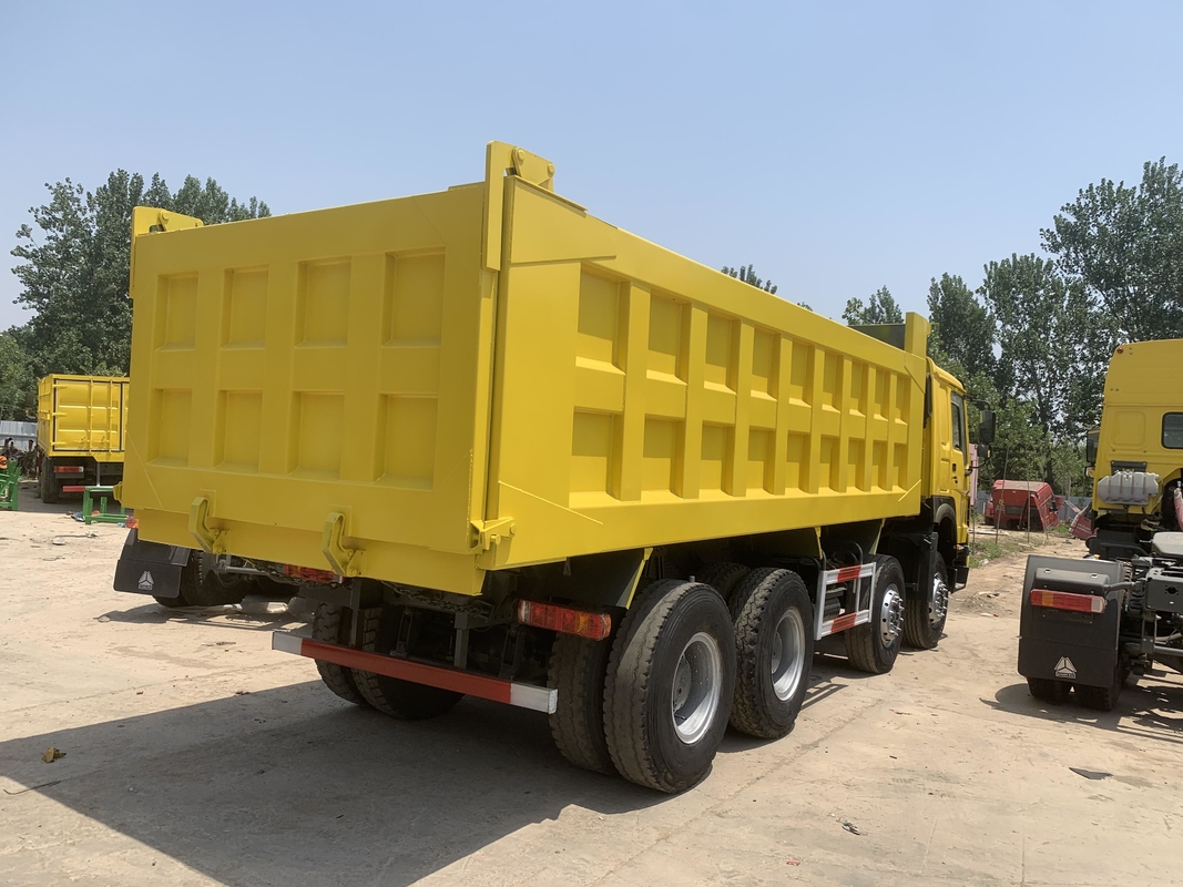 사용된 디젤 화물 자동차 새로운 덤프차 8*4 오른손은 HOWO 브랜드 중국 트럭 371-375-420hp를 운전합니다