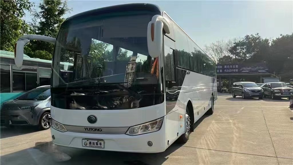 명품 관광 버스 2017년 55 자리 유통은 팔려고 내놓 Zk6125HQ 초침 부스를 버스로 나릅니다
