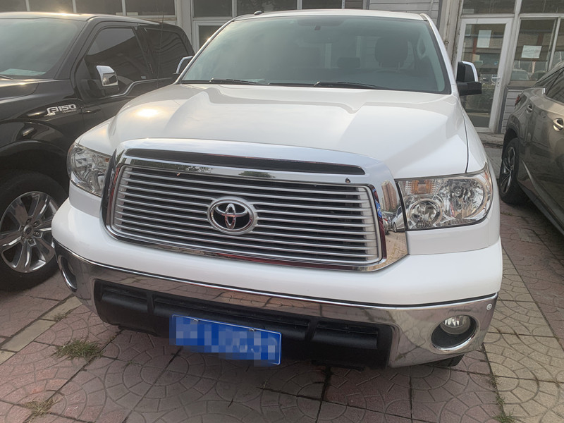 팔려고 내놓 사용된 소형 트럭 4x4 디젤 엔진 토요타 소형 트럭 랜드크루저 소형 트럭