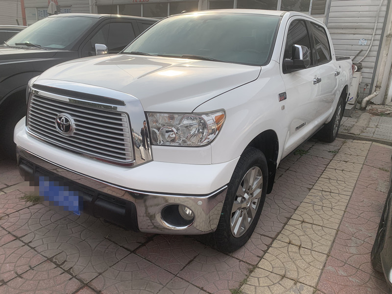 팔려고 내놓 사용된 소형 트럭 4x4 디젤 엔진 토요타 소형 트럭 랜드크루저 소형 트럭