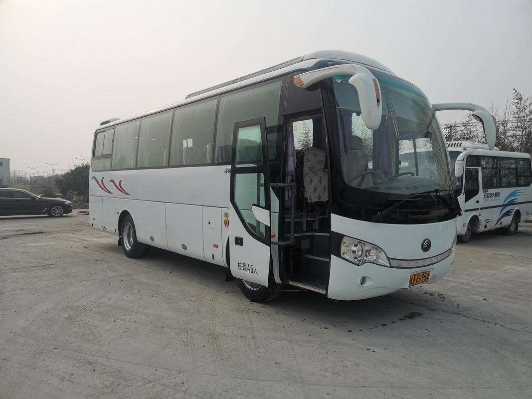 간접이 버스 유통 버스 45 자리 2+3layout 유차이 엔진 162 kw 밀봉 창문 ZK6888