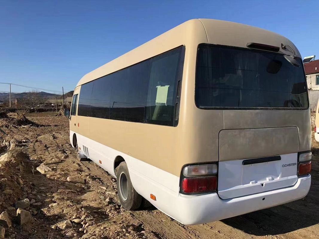 토요타 밑받침 중고 버스 29 자리 디젤 엔진 100KW 폴딩 도어 전방 엔진 SCT6703