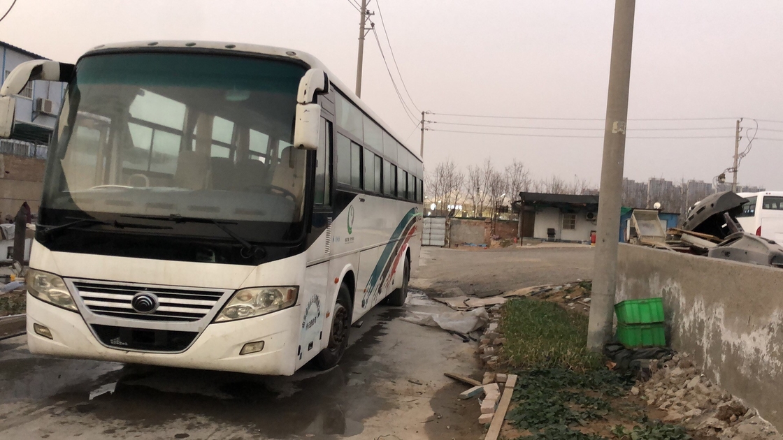 간접이 관광 버스 전방 엔진 53 자리는 유통 버스 ZK6112D 회전 윈도를 사용했습니다