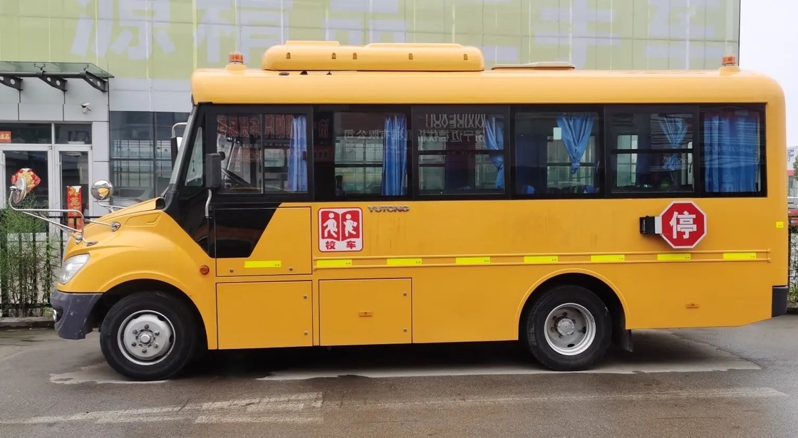 구매 사용된 학교 버스 41은 7 미터 회전 윈도 2번째 유통 버스 ZK6729D를 위치시킵니다