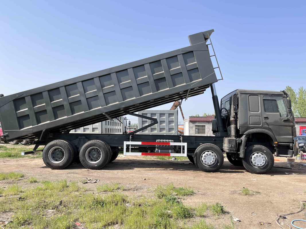 사용된 내보자는 시노트럭 엔진 10.5가 16t 정격 부하 8×4 초침 HOWO ZZ3317을 재는 371 에이치피를 교환합니다