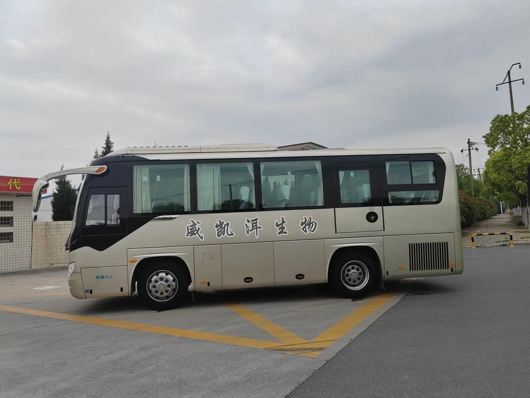 사용된 승객은 8 미터 수동 변속 어린 협회 버스 ZK6816 라레 엔진 좌석 에어컨을 32명 지도합니다
