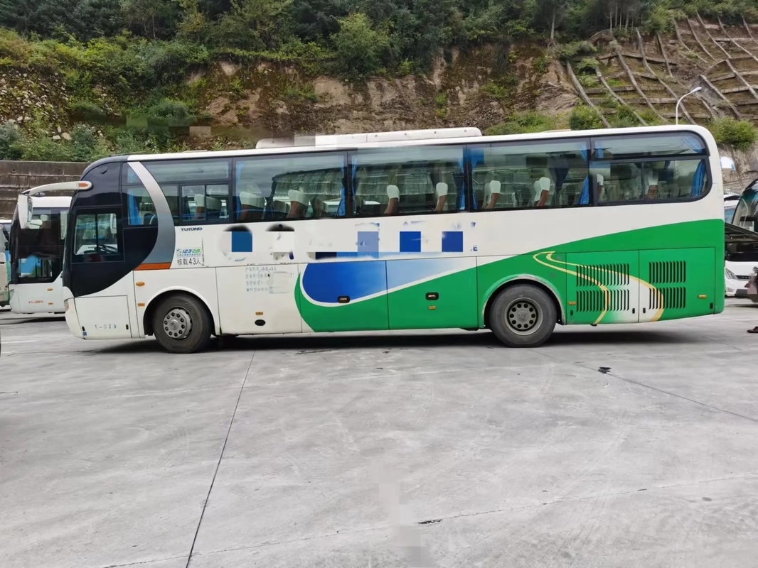 중고 버스는 43 자리 유로 IV 에어백 중단 유차이 엔진 310 에이치피 2번째 손 유통 버스 ZK6110 LHD / RHD를 지도합니다