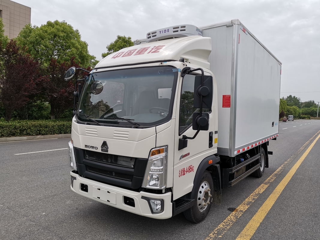160hp 트럭 냉장 Howo 18 큐브 반 웨이차 엔진 4 * 2 드라이브 모드