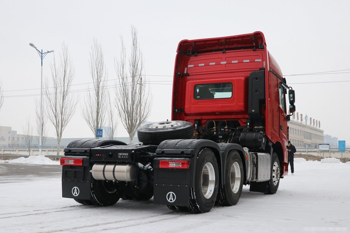 6*4 드라이브 모델 중고용 트럭 트레일러 베이벤 트랙터 헤드 560hp Amt 10 바퀴