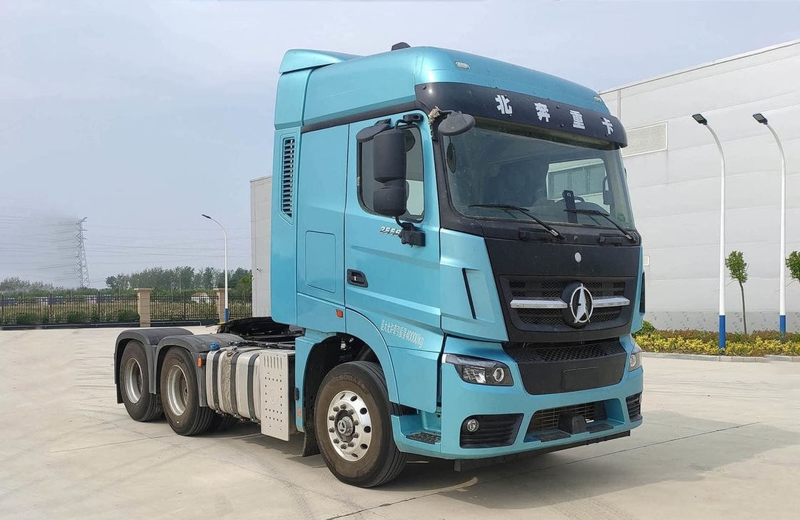 Zf 기어박스 Amt 560hp 사용 된 연료 오일 트럭 베이벤 말 머리 6 * 4 드라이브 모드 3 축