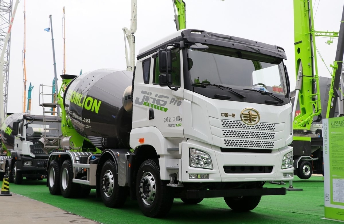 유로 5 Jiefang 사용 된 콘크리트 믹서 트럭 320hp 8 * 4 드라이브 모드 8 큐브 12 타이어