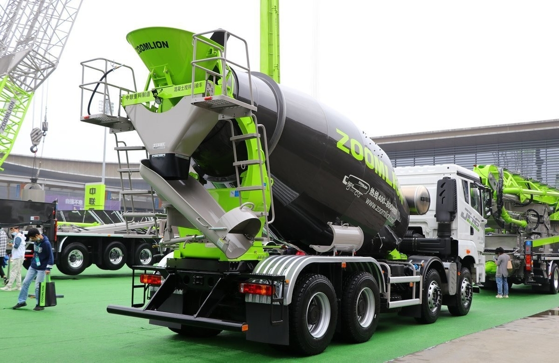 유로 5 Jiefang 사용 된 콘크리트 믹서 트럭 320hp 8 * 4 드라이브 모드 8 큐브 12 타이어