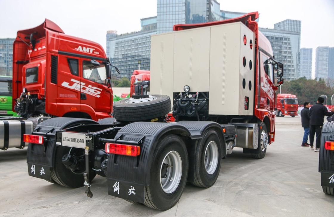 트랙터 트레일러 트럭 Jiefang JH6 6*4 드라이브 모드 510hp CNG 웨이차이 엔진 유로 6