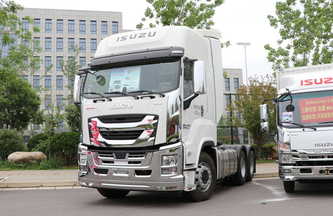 트랙터 트럭 가격 무역 ZF 기어박스 자동 6×4 ISUZU 트레일러 헤드 520hp 높은 지붕 캐비
