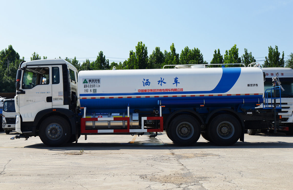 물 탱크 트럭 호우 6*4 시노트럭 10 휠 LNG 260hp 엔진 14 큐브 탱크 LHD/RHD