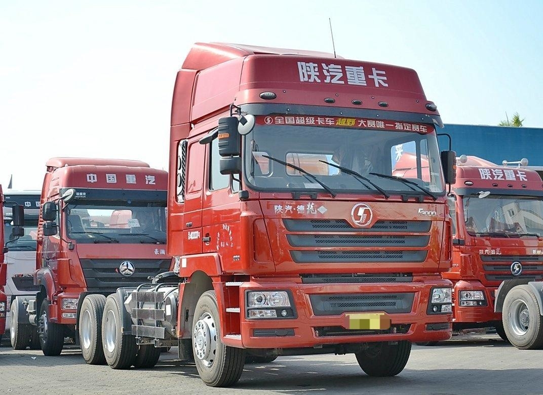 샤크맨 트럭 헤드 6*4 드라이브 모드 말 트랙터 LNG 대형 가스 탱커 380hp 석탄 운송