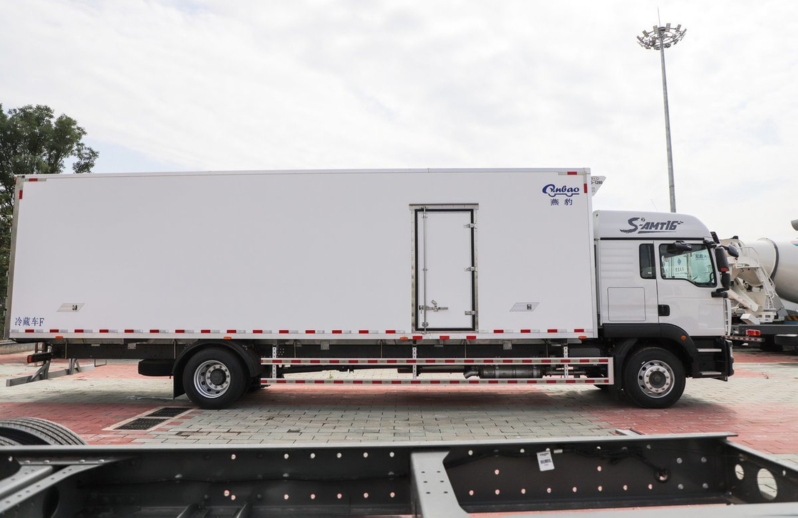 냉장고 냉각 밴 시노트럭 4*2 드라이브 모드 9.5미터 긴 상자 시트랙 290hp