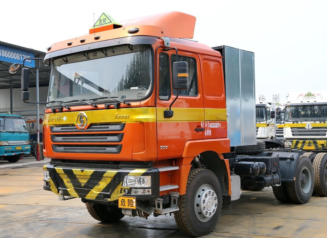 트랙터 트럭 헤드 샤크만 가스 운송 말 6 * 4 3 축 와이차이 350hp LNG 수동