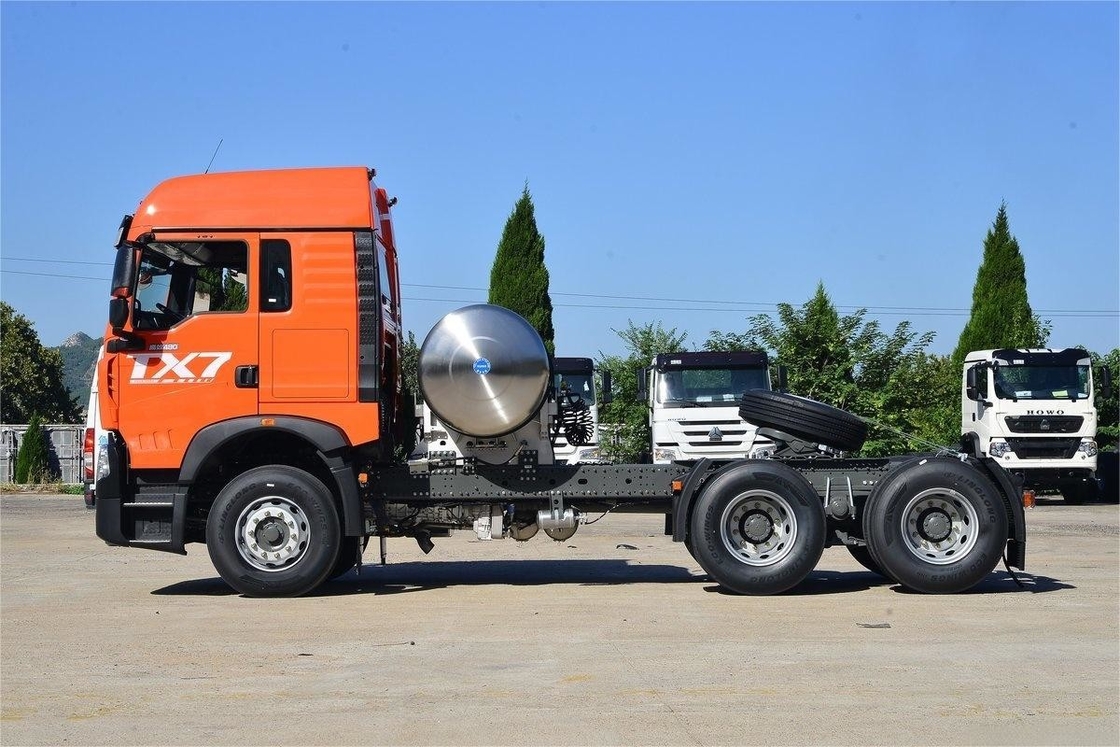 480HP HOWO 트랙터 국가 VI 배기가스 표준 후방 듀얼 엑셀 LNG