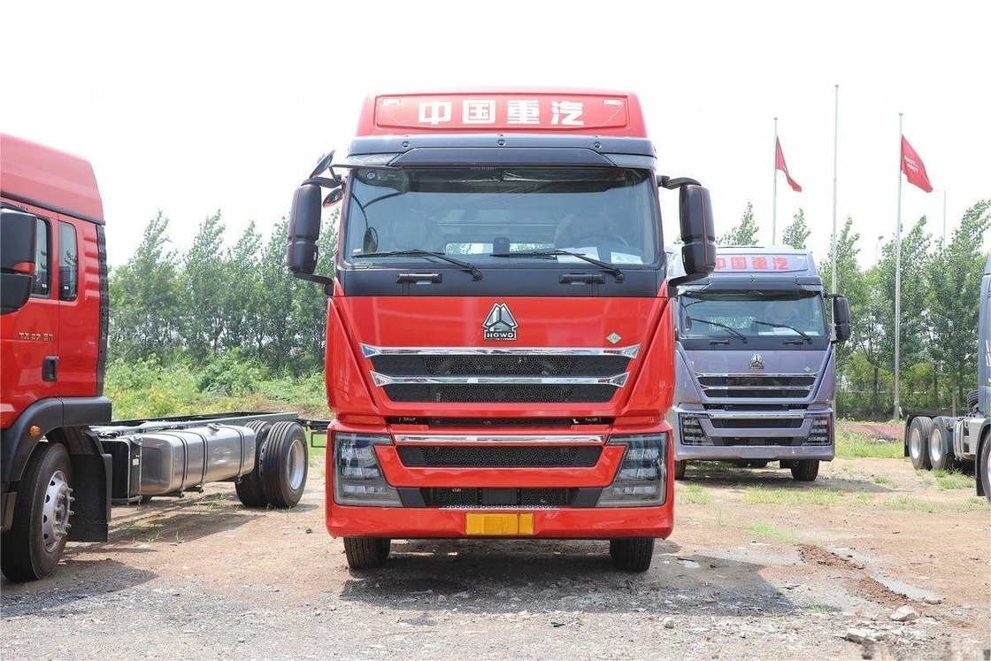 HOWO 중량 트럭 530 마력 6X4 국가 VI LNG 트랙터 트럭 수건 측면 공기 반전기
