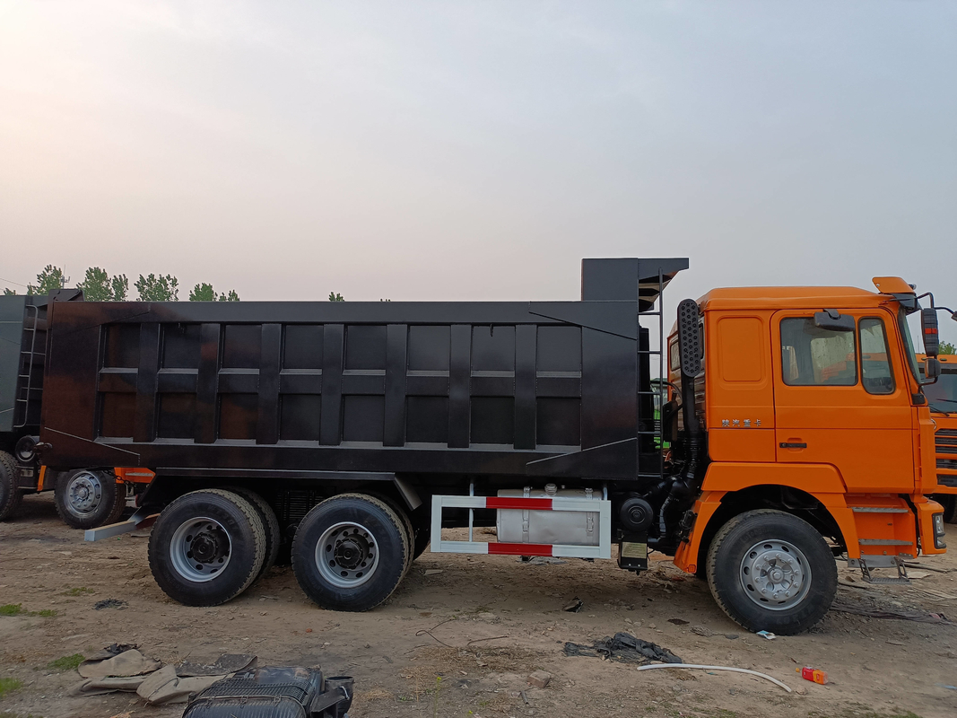 샤크맨 F3000 덤프 트럭 6*4 리모델링과 함께 사용 된 웨이차이 380hp 디젤 평면 지붕 캐빈