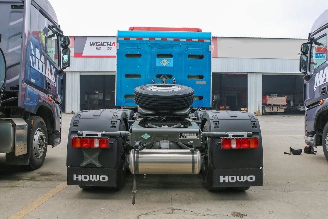 460hp HOWO 무거운 트럭 6X4 CNG 후면 이중 축 후면 8륜 트랙터 국가 VI