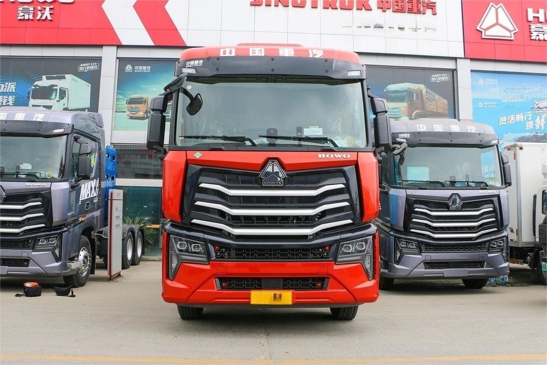 460hp HOWO 무거운 트럭 6X4 CNG 후면 이중 축 후면 8륜 트랙터 국가 VI