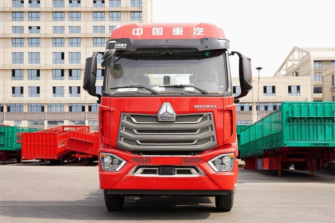HOWO N7W 중량 트럭 시노트럭 12속 460마력 6X4 트랙터 트럭 (주차)