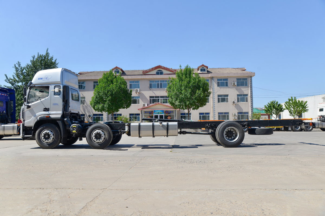 단일 행과 반 좌석 포톤 오만 트럭 높은 지붕 디젤 245HP 6X2 8.6m 트럭 차체