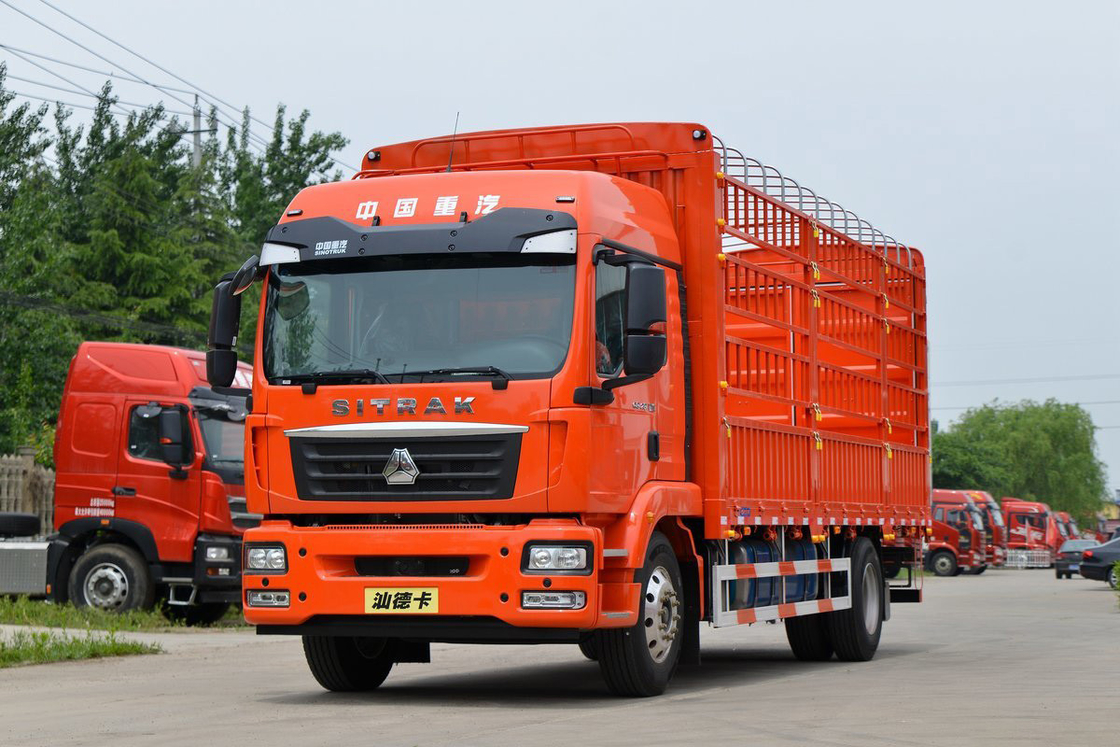 오렌지색 몸체 AMT 높은 지붕 공기 변압기 디젤 8 속도 250HP 6.8m 시트랙 울타리 트럭