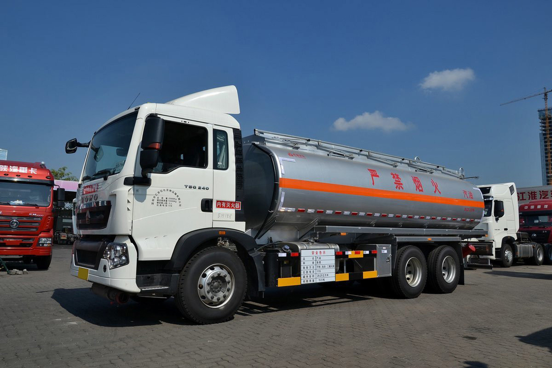 시노트럭 ZZ1257 T5G 하이 톱 페어링 디젤 240HP 14.5T 6X4 연료 탱크 20.25m3 HOWO 오일 탱커 트럭