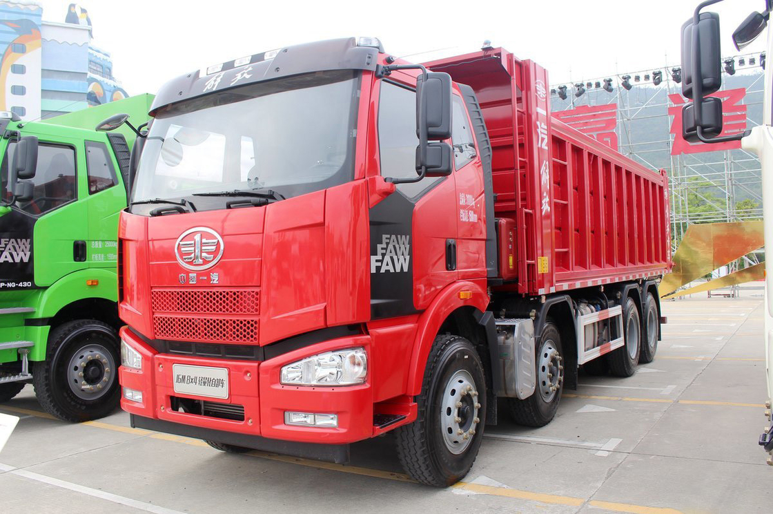 FAW Jiefang 덤프 트럭 J6M 중형 트럭 디젤 350hp 평면 상단 단일 행 좌석 8X4 6.5m 후면 플립 화물 상자