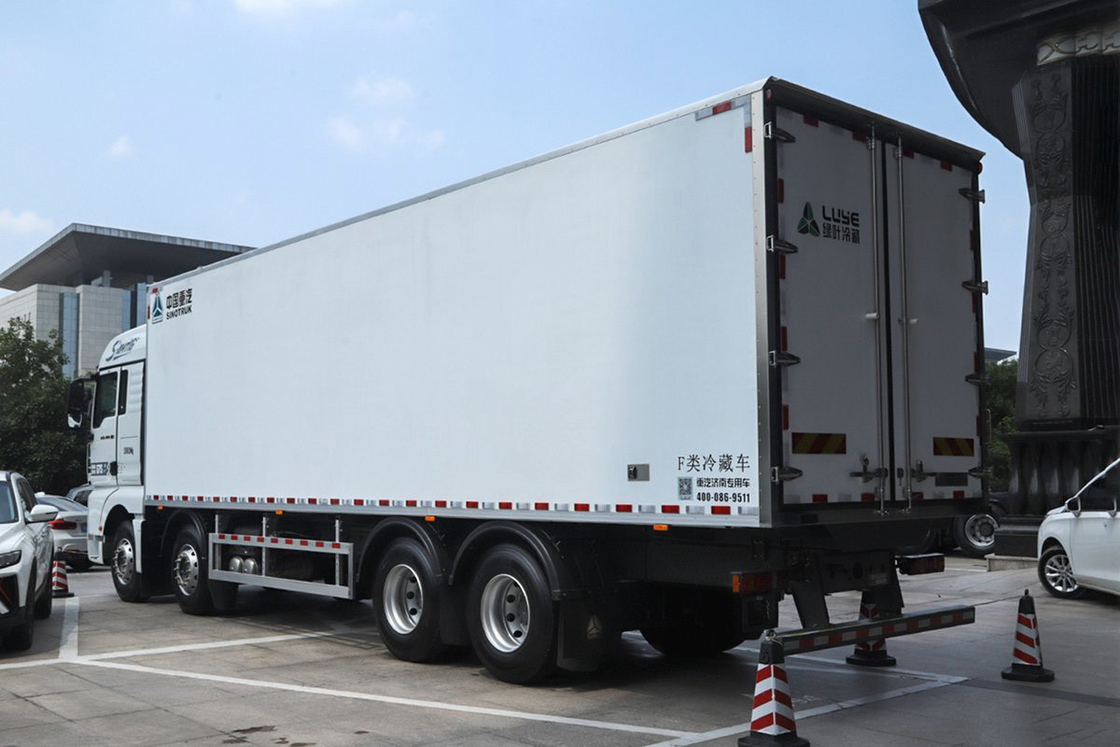 시트랙 ZZ5326 G7S 디젤 16단 490HP 8X4 9.45m AMT 자동 시노트럭 냉장 트럭