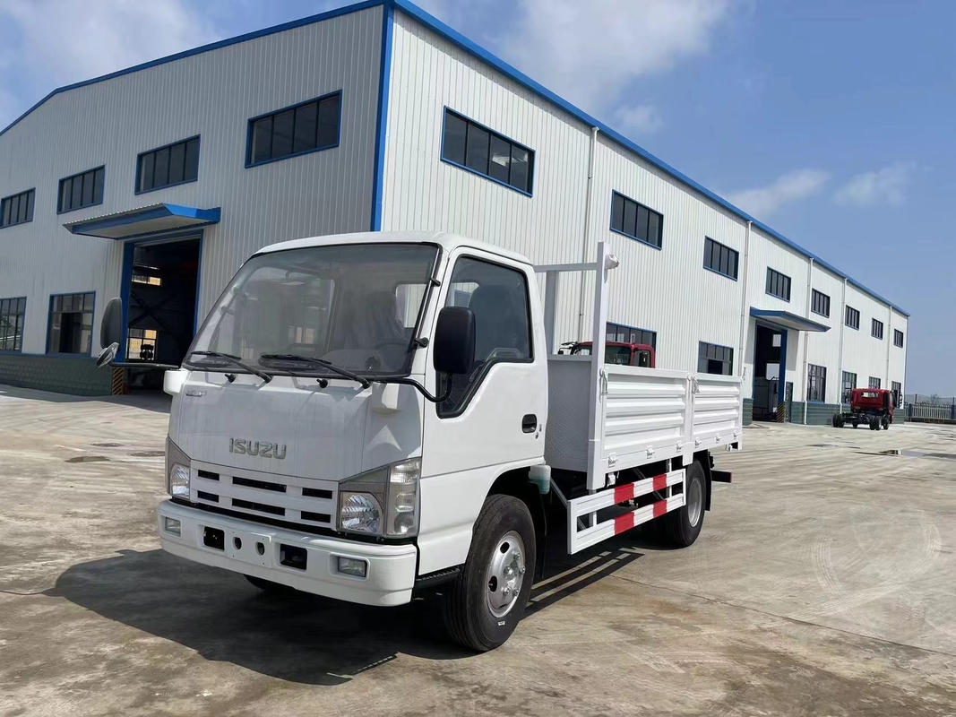 화물 트럭 4x2 ISUZU 단일 캐빈 유로 4 배출량 100P 가벼운 트럭 3.5 톤 후면 두 번 타이어
