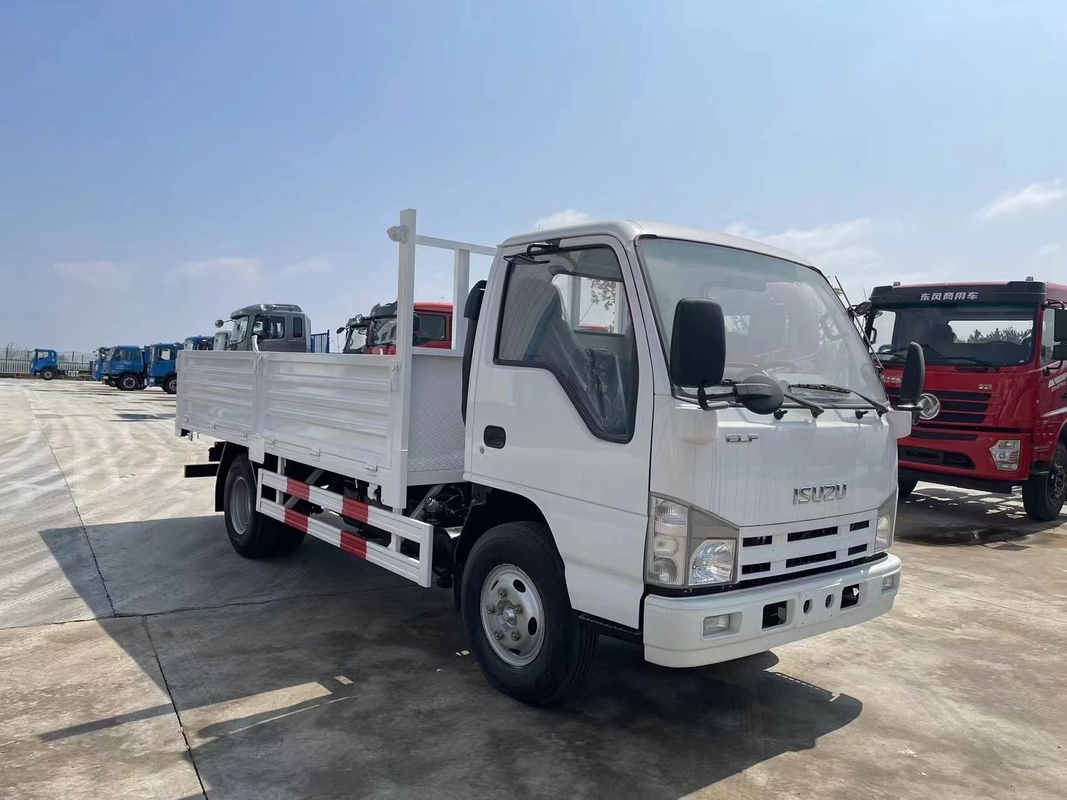 화물 트럭 4x2 ISUZU 단일 캐빈 유로 4 배출량 100P 가벼운 트럭 3.5 톤 후면 두 번 타이어